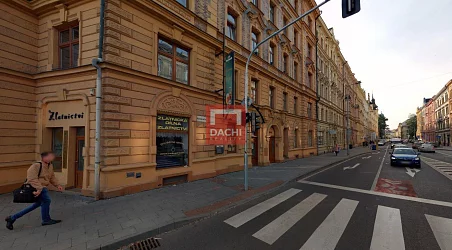 Pronájem zavedené restaurace na ulici Komenského v Olomouci